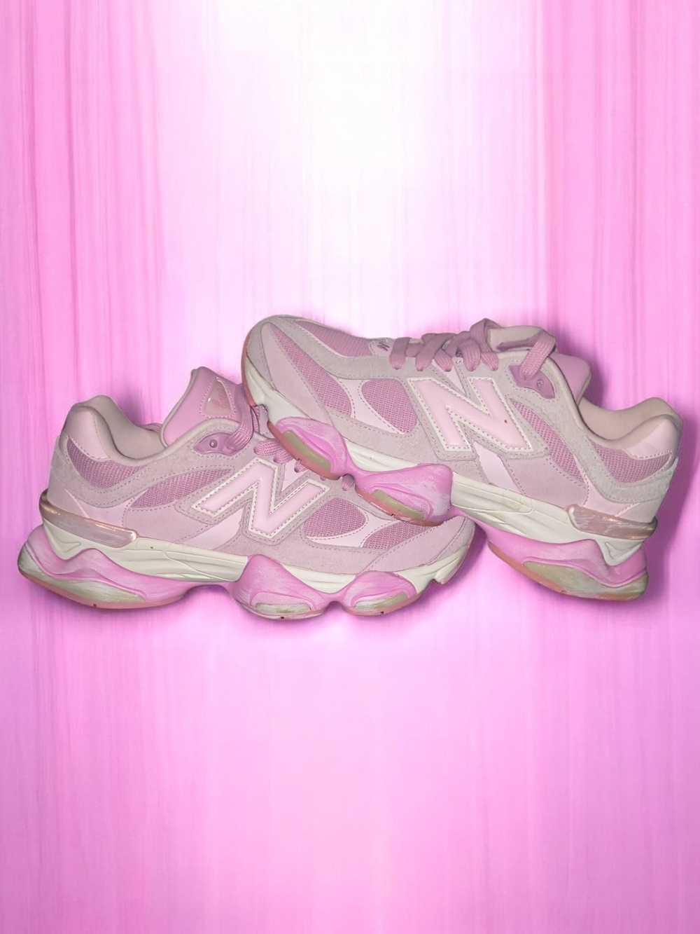 New Balance Women's Pastel Pink Chunky Athletic Sneakers